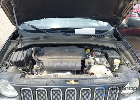 2017 Jeep Renegade Sport 4X4 from USA, damaged, VIN ZACCJBABXHPG35299